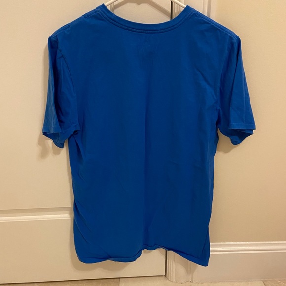 Athletic cut nike shirt - Picture 2 of 3